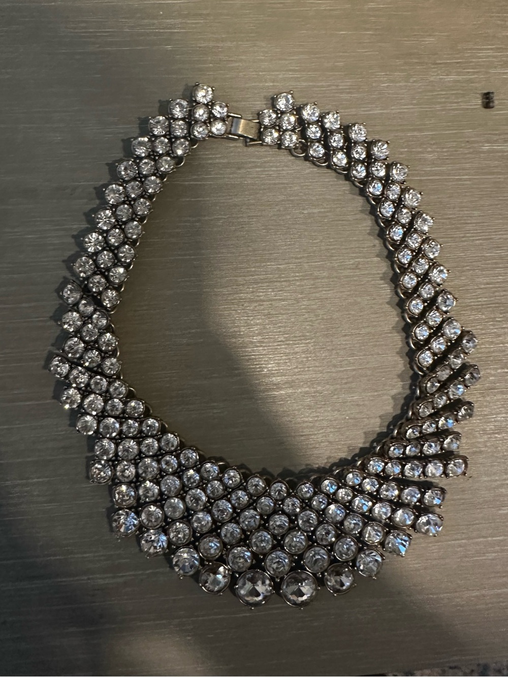 Sparkling Crystal Statement Necklace in Silver